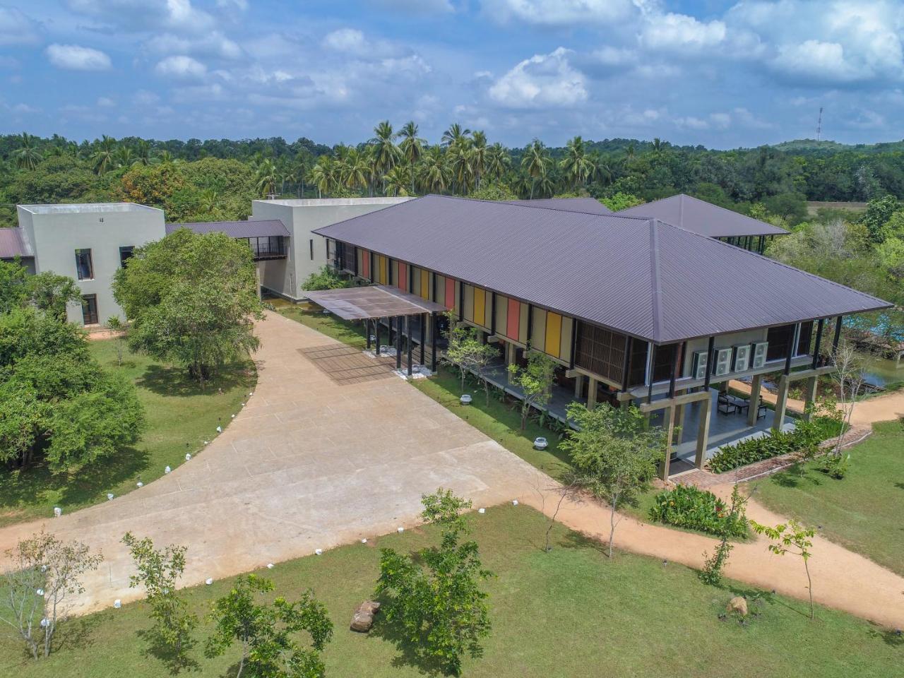 Tropical Life Resort And Spa Dambulla Exteriör bild